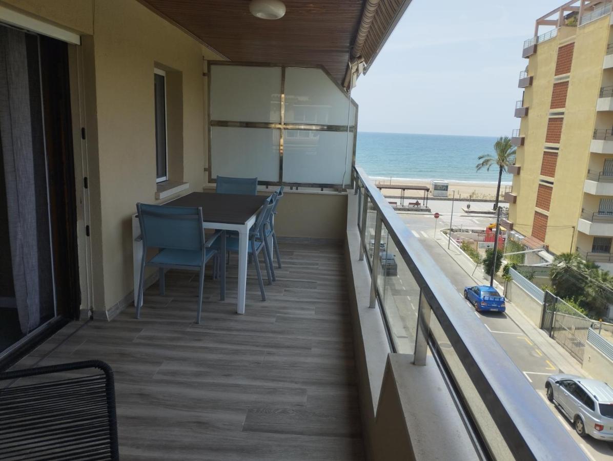 Atico Frente Al Mar Con Parking Para 5 Personas Calafell Eksteriør billede