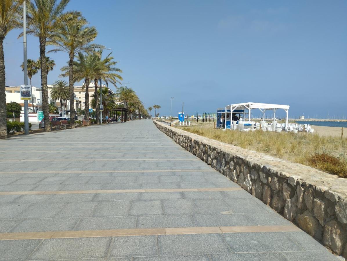 Atico Frente Al Mar Con Parking Para 5 Personas Lejlighed Calafell Eksteriør billede